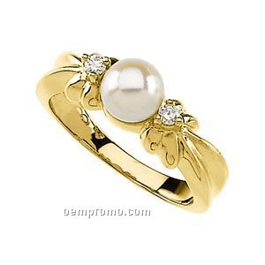 Ladies' 14ky 6mm Cultured Pearl & .06 Ct Tw Diamond Round Ring