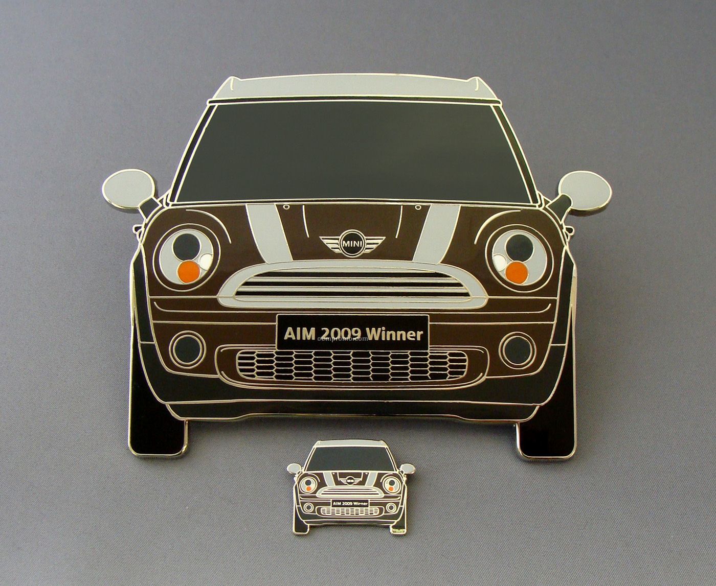 Soft Or Hard Enamel Car Badge (3 1/2")