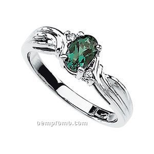 Ladies' 14kw 6x4 Chatham Created Emerald & .03 Ct Tw Diamond Round Ring