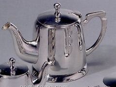32 Oz. Fine Silver Plated Teapot