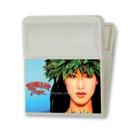 Medium Magnetic Clip W/3d Lenticular Image Of A Winking Girl (Blanks)