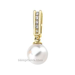 Ladies' 14ky 7-1/2mm Cultured Pearl & .07 Ct Tw Diamond Round Pendant (B)