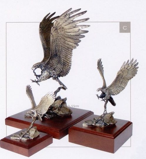Dead Aim Eagle Sculpture (13")
