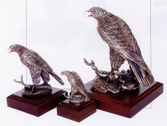 Perfect Vision Eagle Sculpture Award (8")