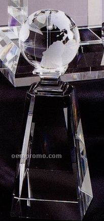 Globe Pyramid Prism Optical Crystal Award (2 3/4"X7 3/4")