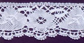 1-1/2" White Flower And Leaf Cluny Lace Fabric With Cluster Bottom