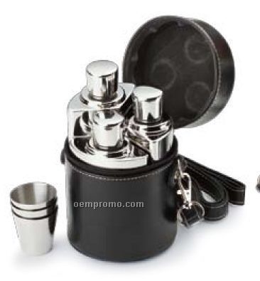 3 Piece Flask And Shooters In A Pu Leatherette Carrying Case