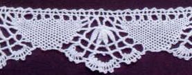1-3/4" White Cluster Fan Cluny Lace Fabric With Half Flower