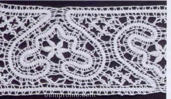 3-3/4" White Handmade Cluny Heart Lace Fabric With Flower Center