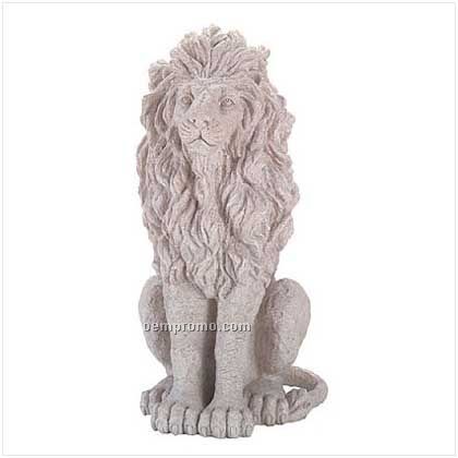 Noble Lion Statue