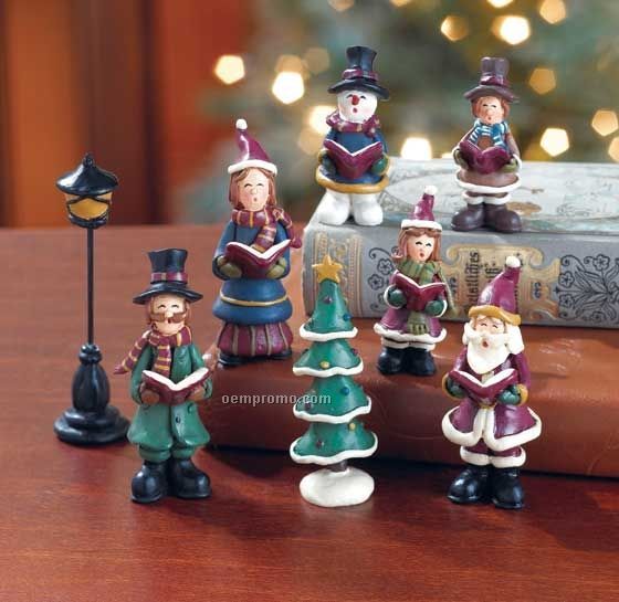 Christmas Carolers Figurine Set