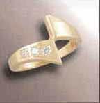 Ladies' 10k Gold Ribbon Ring With 3 Vertical Stones