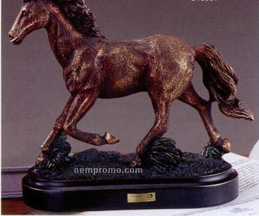 Textured Running Horse Trophy W/ Oblong Base (6.5"X6")