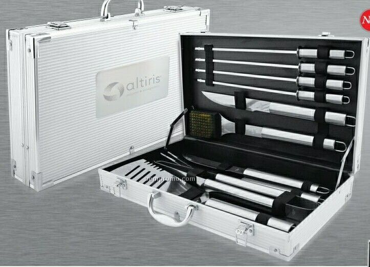 10 Piece Bbq Set In Aluminum Case With Skewers/ Knives/ Spatula & Tongs