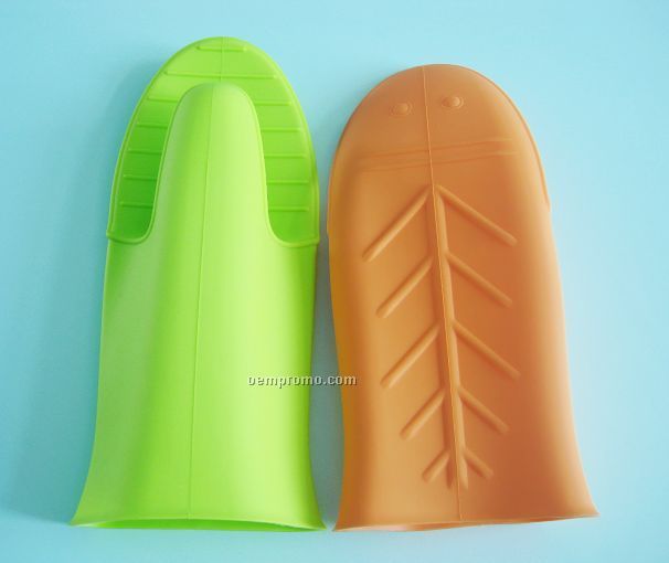 Shark Shaped Silicone Oven Mitt