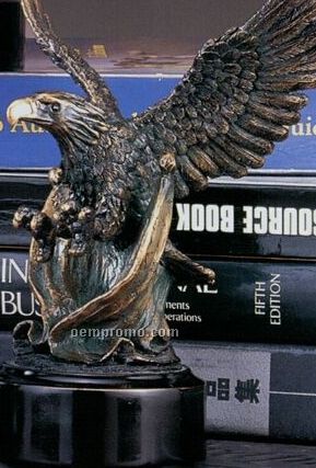 Copper Finish Raised Wing Eagle On Hollow Tree Trophy W/ Round Base (6"X7")