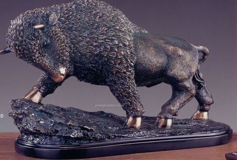 Charging Buffalo With Gold Finish Hooves Trophy (19"X11")