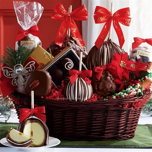Premium Holiday Basket - Apples/ Caramels/ Pretzels/Ornaments (14