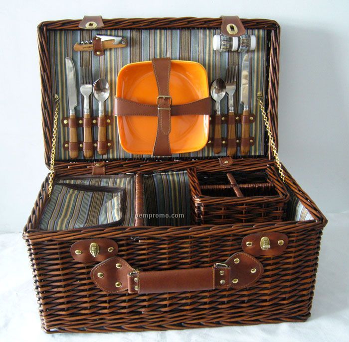 Traditional Picnic Basket