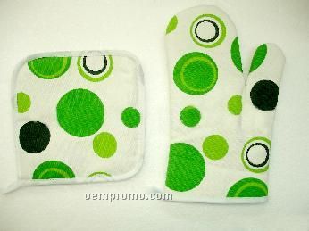 Oven Mitts And Pot Holder