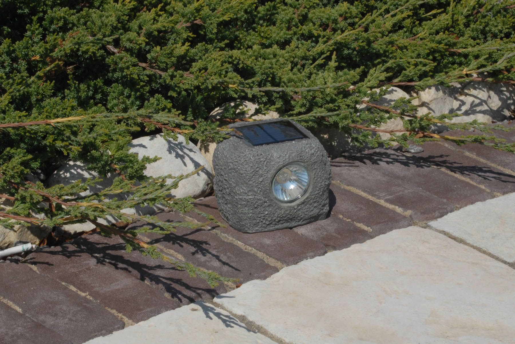 Smart Solar Rock Light