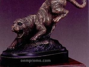 Crouched Tiger Trophy W/ Oblong Base (5.5"X4")