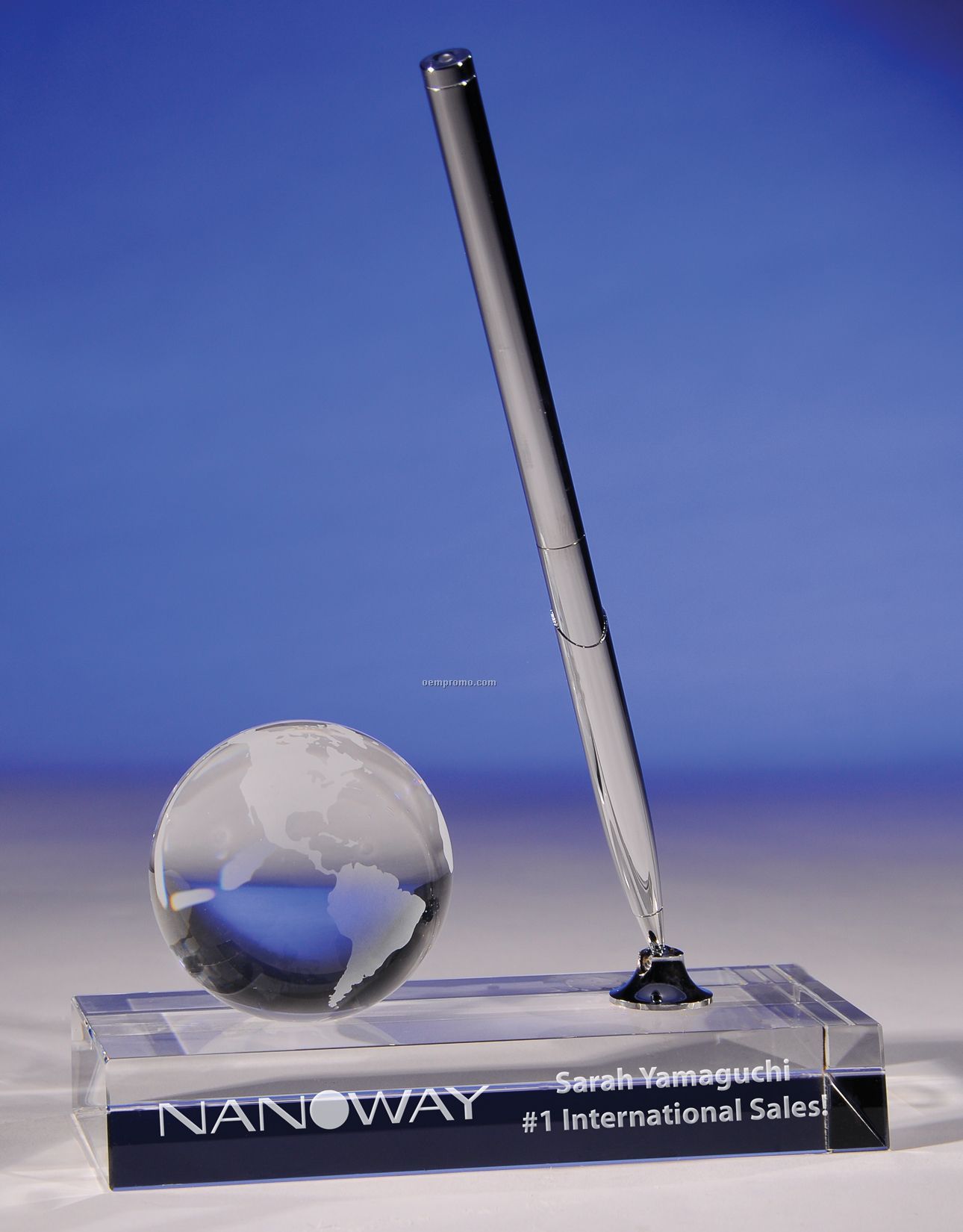 Globe Crystal Pen Stand