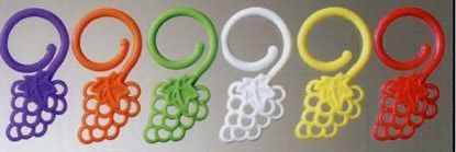 Soft Charms Set Of 6 Silicone Grape Cluster Stemware Charms