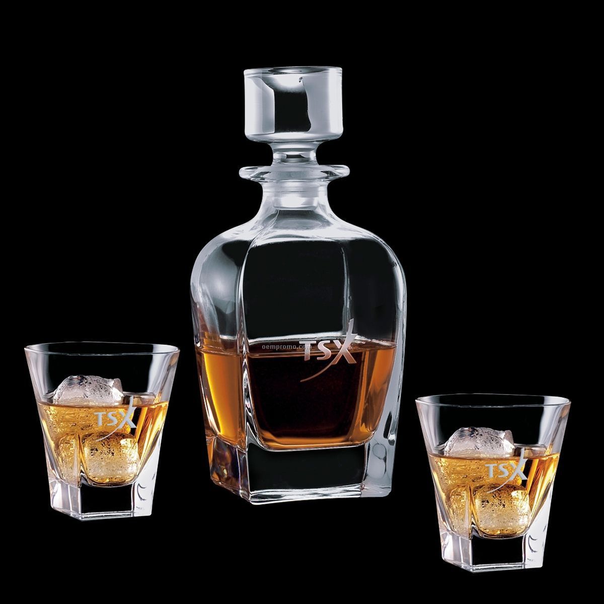 Chesswood Decanter & 2 On The Rocks Glasses