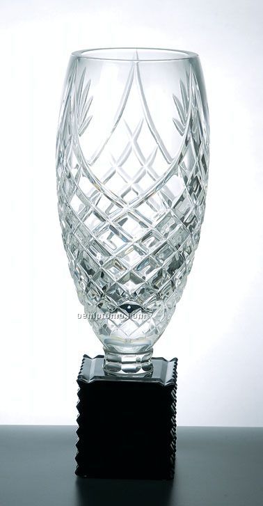 Diamond Dodis Crystal Vase W/ Black Base Attached (4-1/2