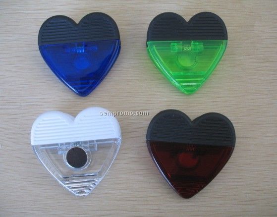 Heart shaped magnetic clip